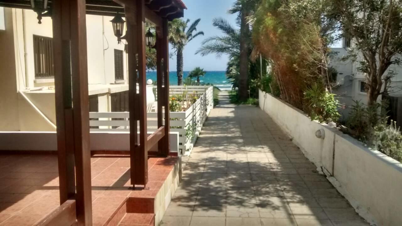 Sandy Beach Apartment 3 Oroklini Exterior foto